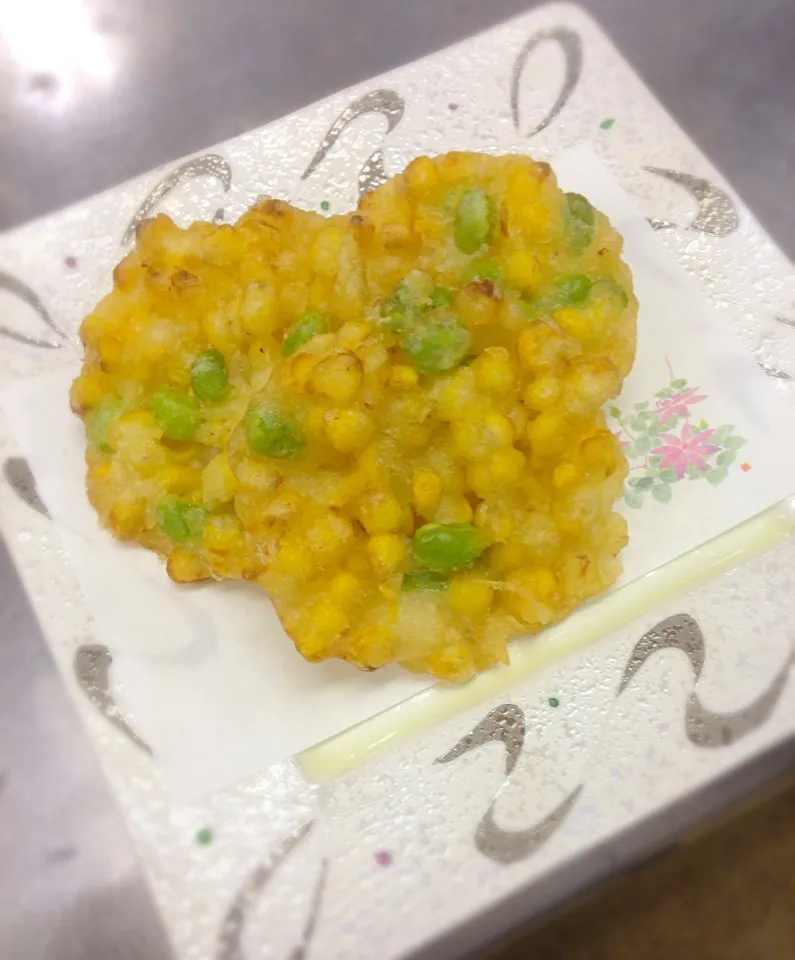 多分失敗しないとうもろこしのかき揚げ🌽|ごはんさん