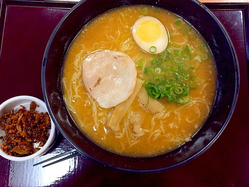 Snapdishの料理写真:麦味噌ラーメン|チカさん