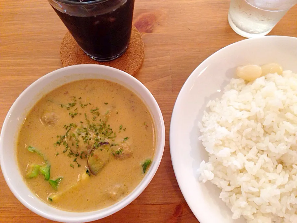 夏野菜とミートボールのグリーンカレー@KOSUGI CURRY|カリー仙人さん