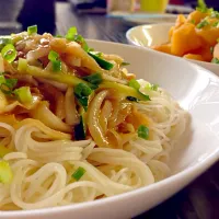 ラー油胡麻ダレそうめん|すあまさん