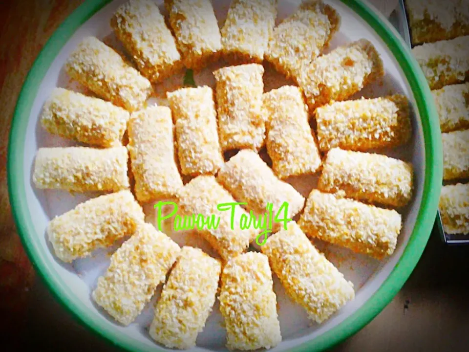 sebagian risoles pesanan hari ini,,siap dikemas.
Bontang only,, ada lebihan 1pack isi 8pcs nih yang minat inbox yaa diantar nanti jam 5 an.|taryさん