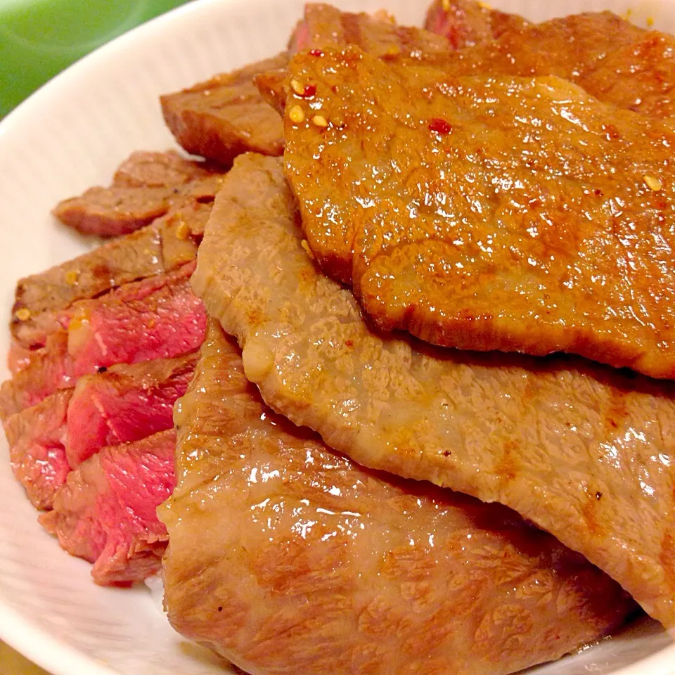 Snapdishの料理写真:ステーキ丼|長谷川裕子さん