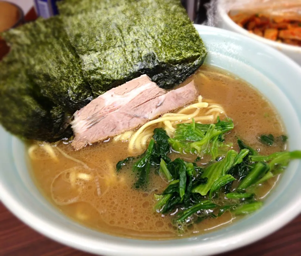 営業マンの昼ごはん 家系ラーメン|ぽんたさん