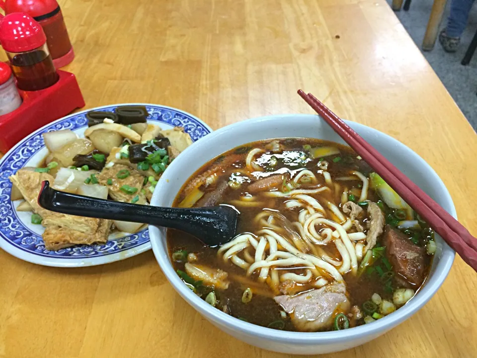 Taiwanese beef noodle - Taipei|vickiさん