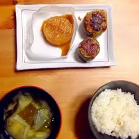 Snapdishの料理写真:Homemade: Daikon Nimono, Piman hamburger and Miso daikon dinner for kids|Kate Lucasさん