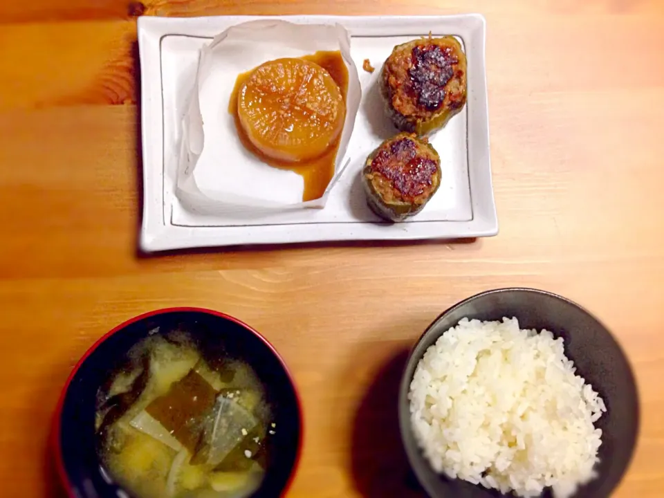 Homemade: Daikon Nimono, Piman hamburger and Miso daikon dinner for kids|Kate Lucasさん