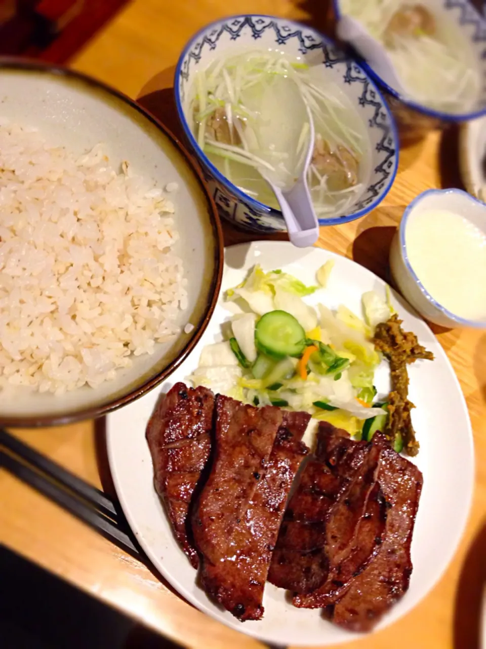 Snapdishの料理写真:仙台の牛タン定食（＾_＾）|ゆうかさん