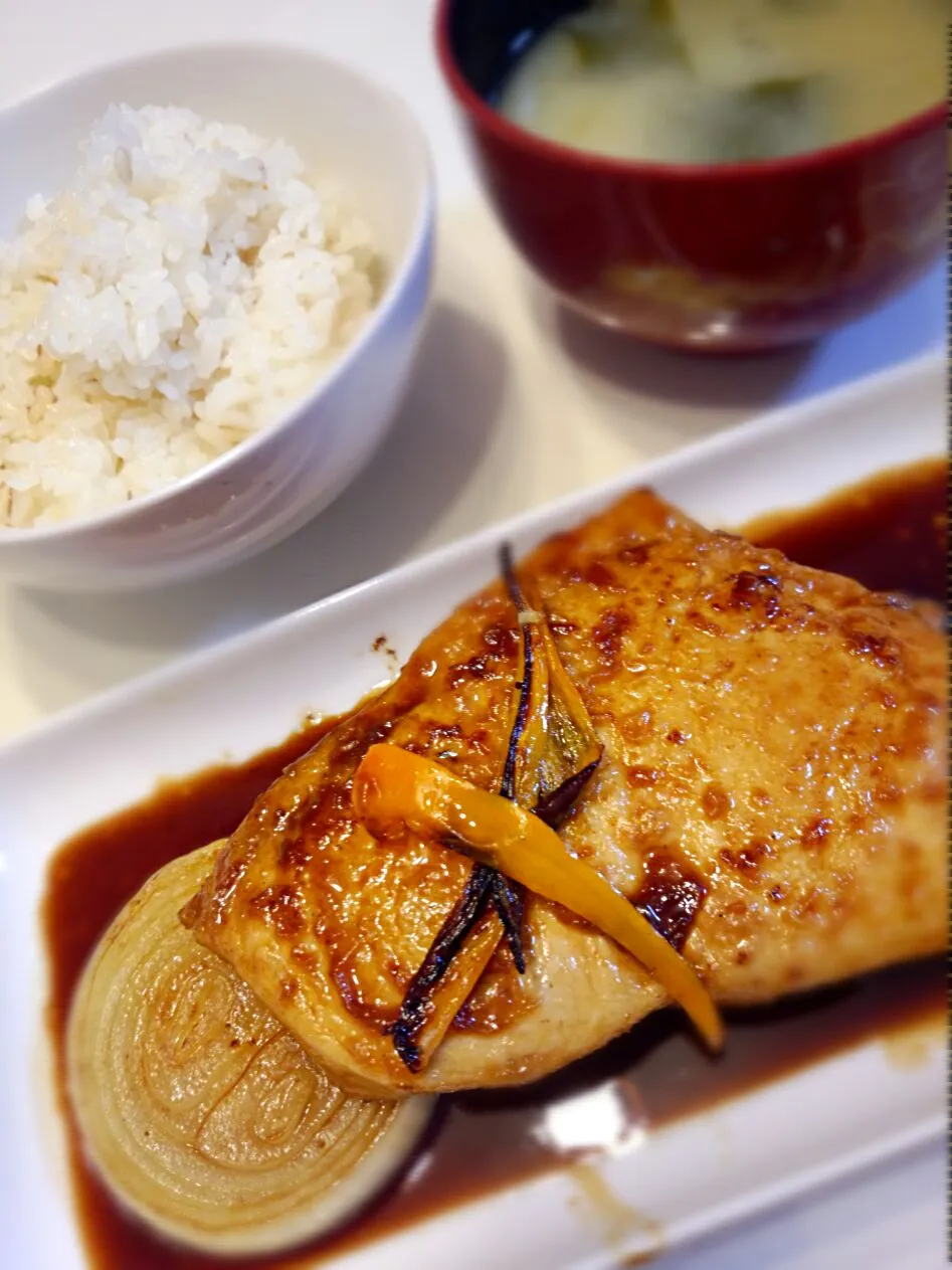 メカジキのテリヤキと麦ご飯|ちび太さん