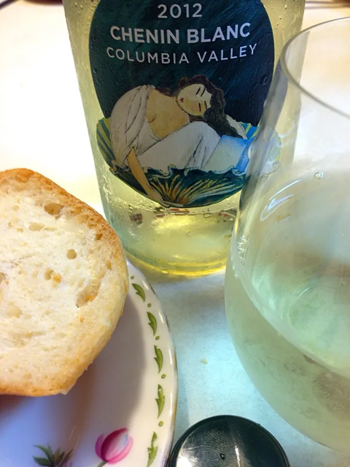 Snapdishの料理写真:ブドウ品種飲み比べセットのChenin Blanc|sasaちゃんこ😎さん