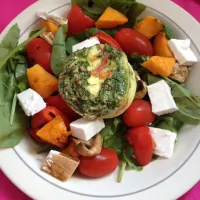 Feta and spinach egg pot with butternut squash and feta salad|lindsayさん