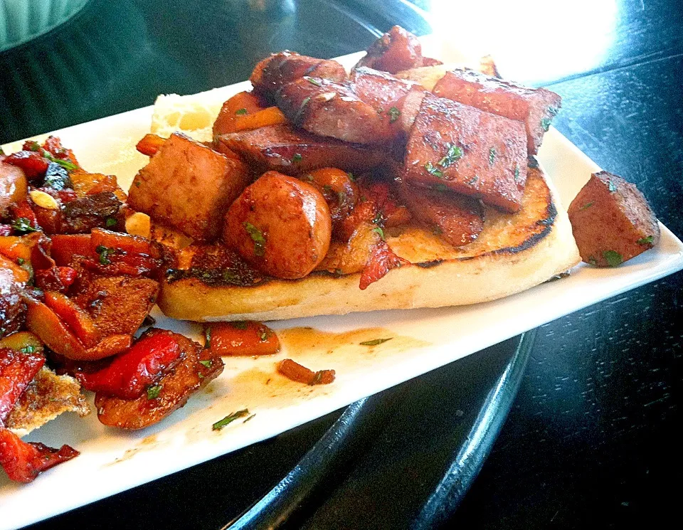 Open-face Chicken Sausage and Roast Red Pepper Sandwich|K Goodnessさん