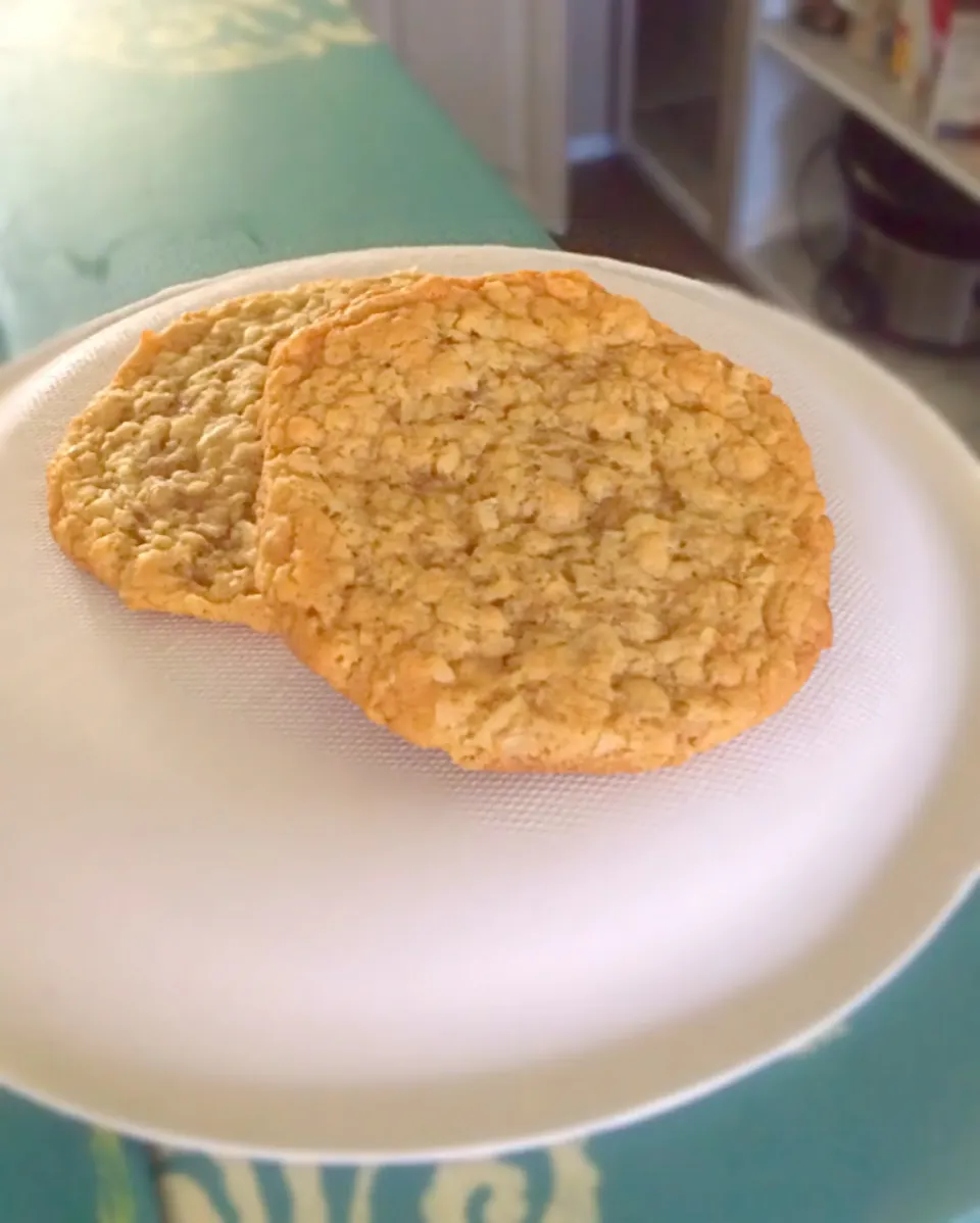 Oatmeal coconut breakfast cookies|Cahley Roachさん