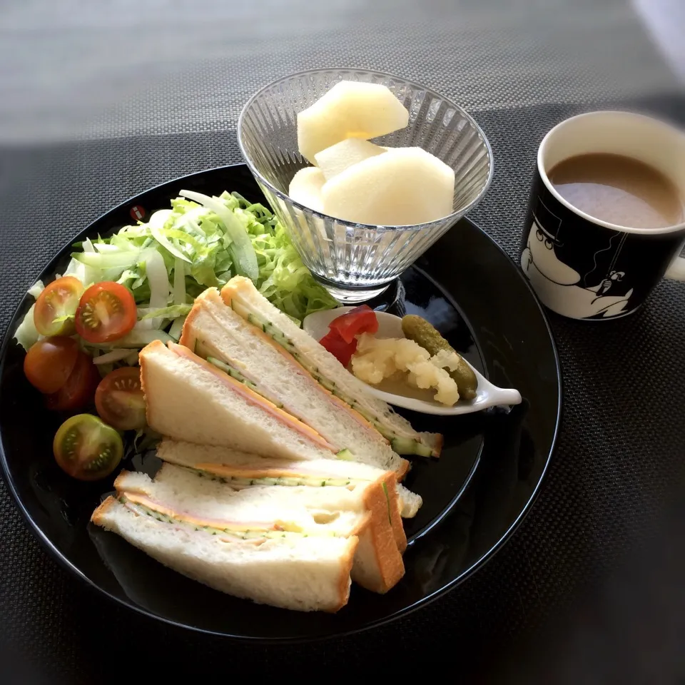 今日の朝ごはん|ぺんぎんさん