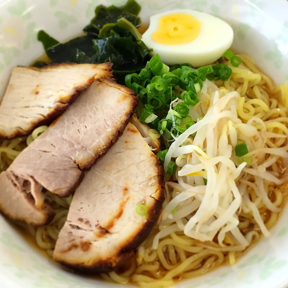 Snapdishの料理写真:冷たいしょうゆラーメン〜＼(^o^)／|たかたかさん