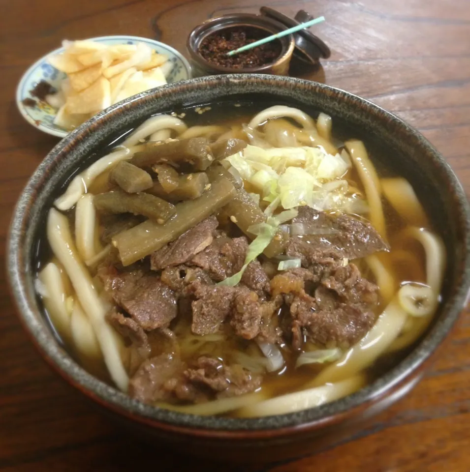 営業マンの昼ごはん 吉田うどん 肉きんうどん|ぽんたさん