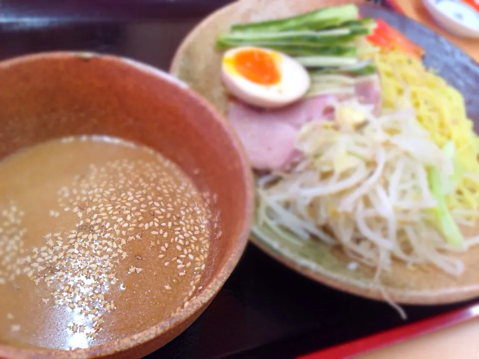 Hiyashi GomaMiso Tsukemen|Samuel Naylorさん