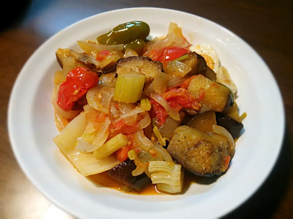 La mia bella caponata a la siciliana(^^)v
My beautiful Sicilian caponata＼(^^)／
カポナータ シシリアンスタイル(^3^)/|quitaさん