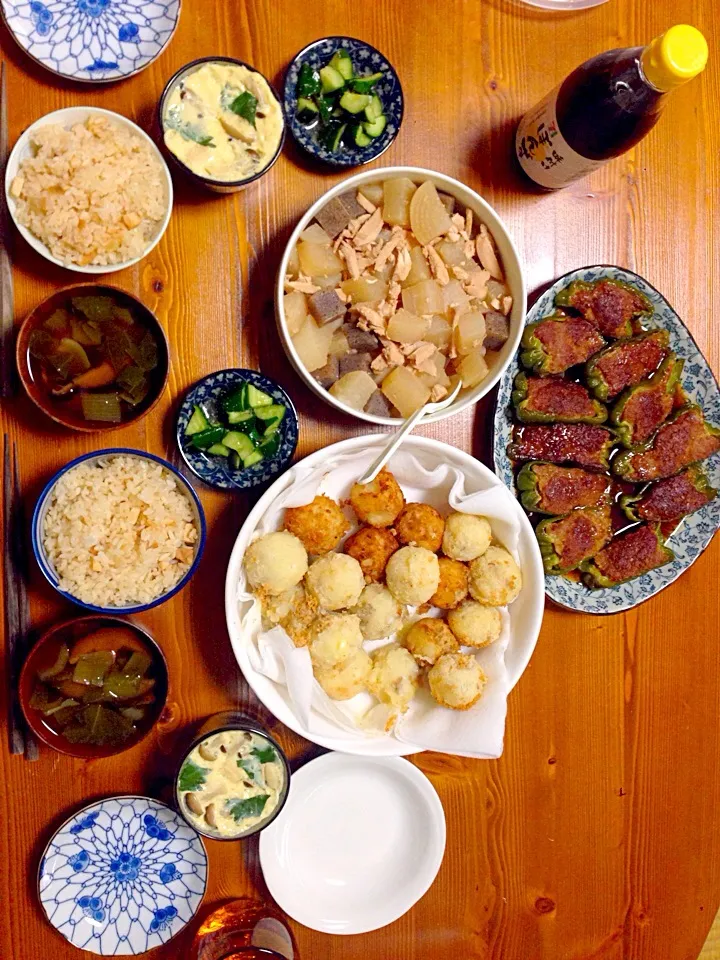 ピーマンの肉詰め＆煮物ぽん酢和え＆チーズじゃがもち＆梅きゅうり＆茶碗蒸し＆お吸い物＆炊き込みご飯💓|あゆかさん