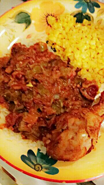 Creole Okra Sausage with #Chicken with a #Side dish of #Vegetable Corn💕 my nanny 💕who was Creole taught me this as a kid as #GumboOfSoul I have been cooking it |Alisha GodsglamGirl Matthewsさん