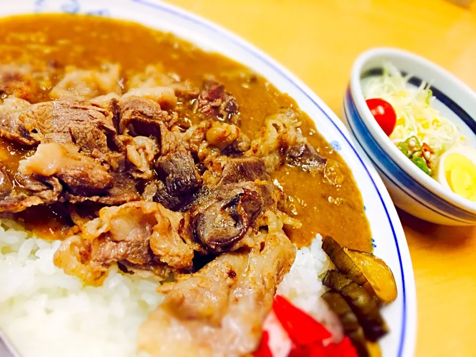 Snapdishの料理写真:伊豆牛カレー|Tokita Yosukeさん