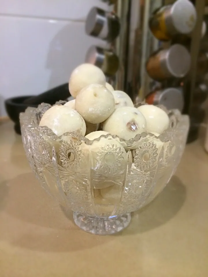 Almond, white chocolate and citrus balls|jessさん