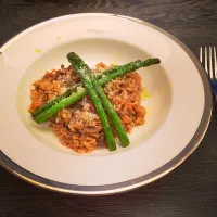 Snapdishの料理写真:Wild mushrooms risotto with truffle oil and top with grilled asparagus.|Jessie Boyevaさん