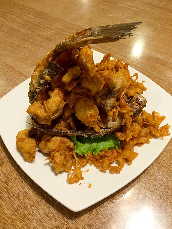 ปลาทอดตะไคร้ Lemon Grass Fried Seabass|みいさん