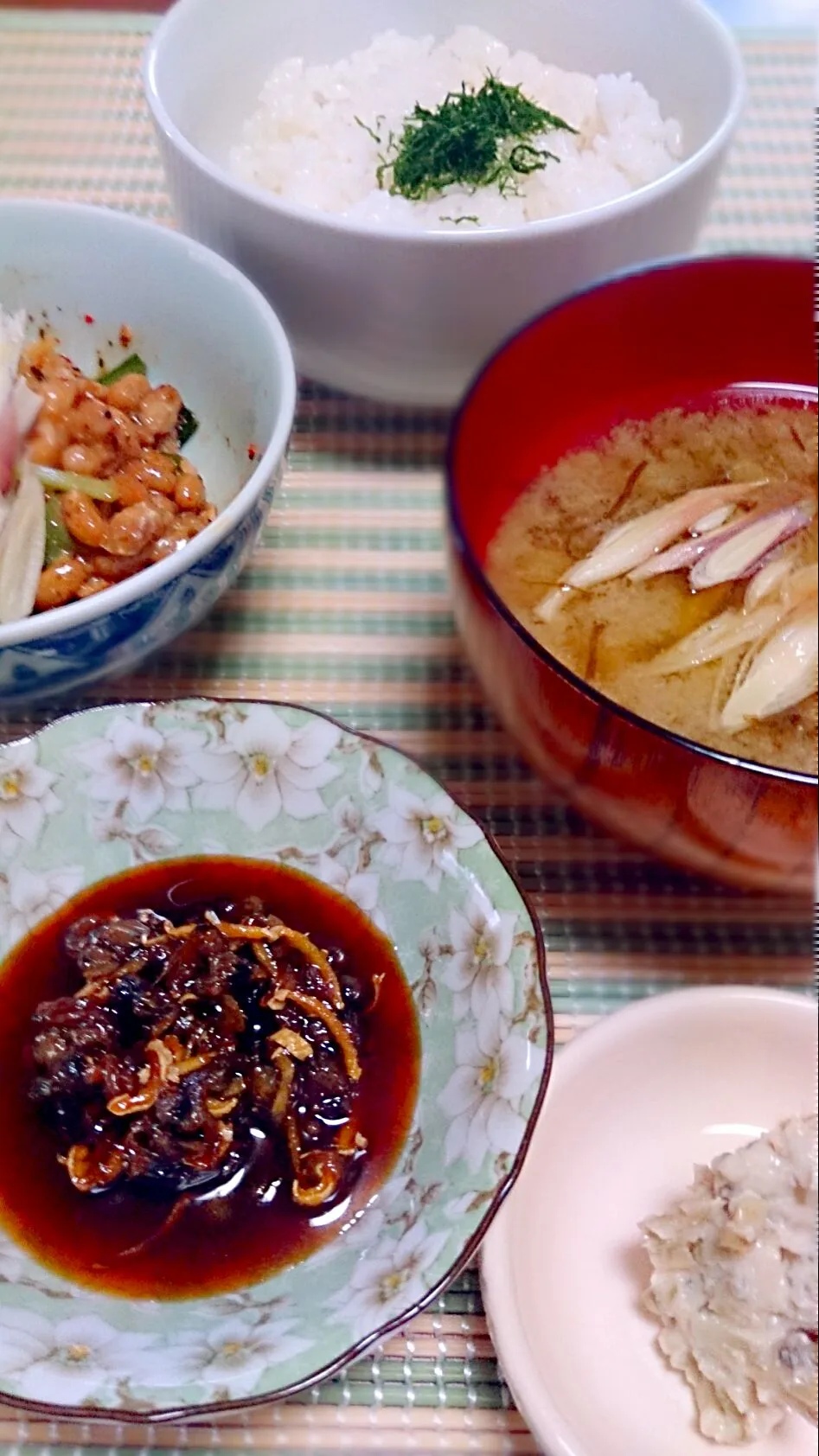 たまには和朝食。 #朝ごはん #お味噌汁 #佃煮の日(6月29日)|かげさんキッチンさん