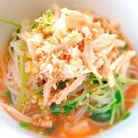 Snapdishの料理写真:鶏スープピリ辛冷やし素麺|kasaさん