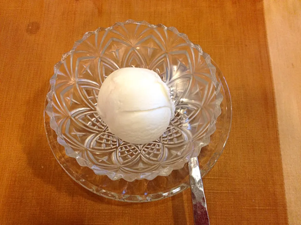 Rich Coconut milk Ice-cream|pear jeebpinyoさん