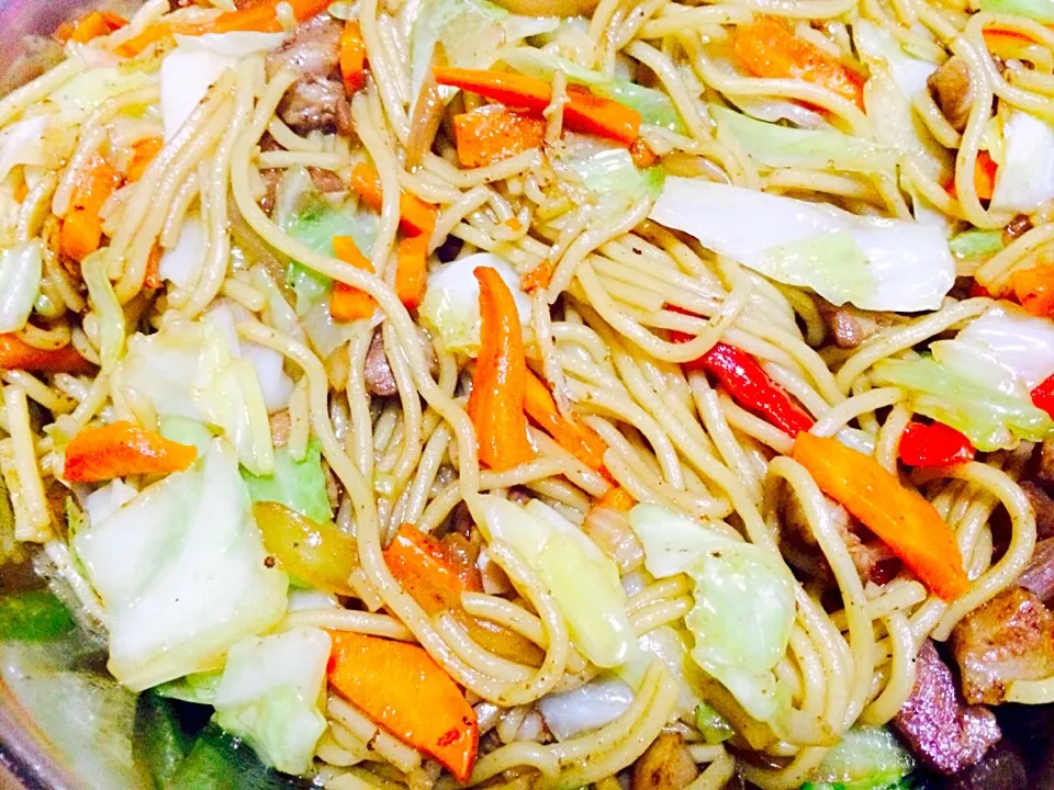 Pancit for dinner|Lizelle Manlodさん