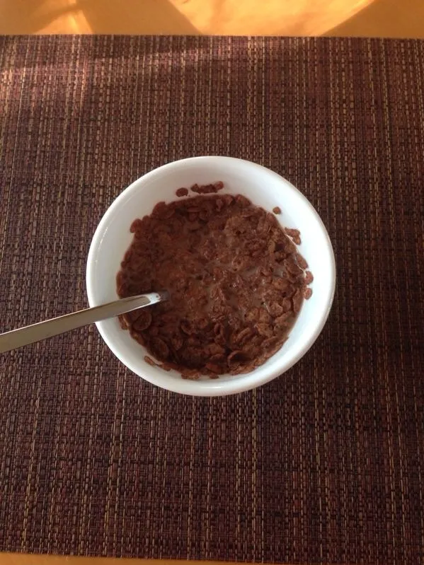 Coco Pops with choco milk! Super no appetite in morning|Anna Wangさん