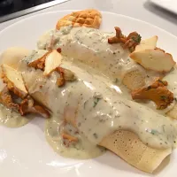 Chicken mushrom pancake with cammembert sauce|IsabelaMさん