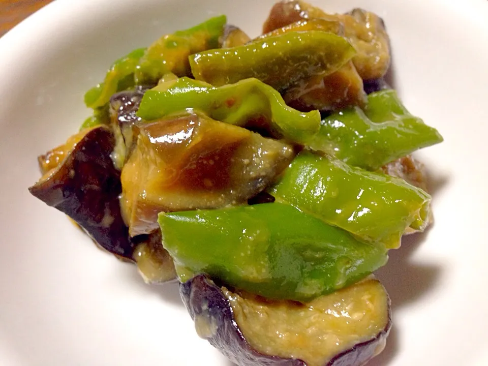 茄子とピーマン炒め|はっちぃさん