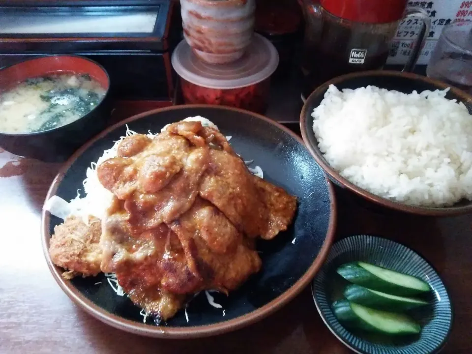 昼食に、岩窟王の豚みそ焼き定食、890円。|東京ライオンズさん