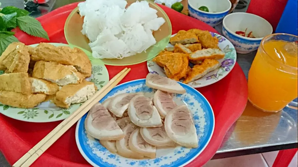 #Noodles #tofu #vietnam|Hằng Thạchさん