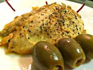 Pan seared chicken breast with sunflower seeds and olives|ankur sharmaさん