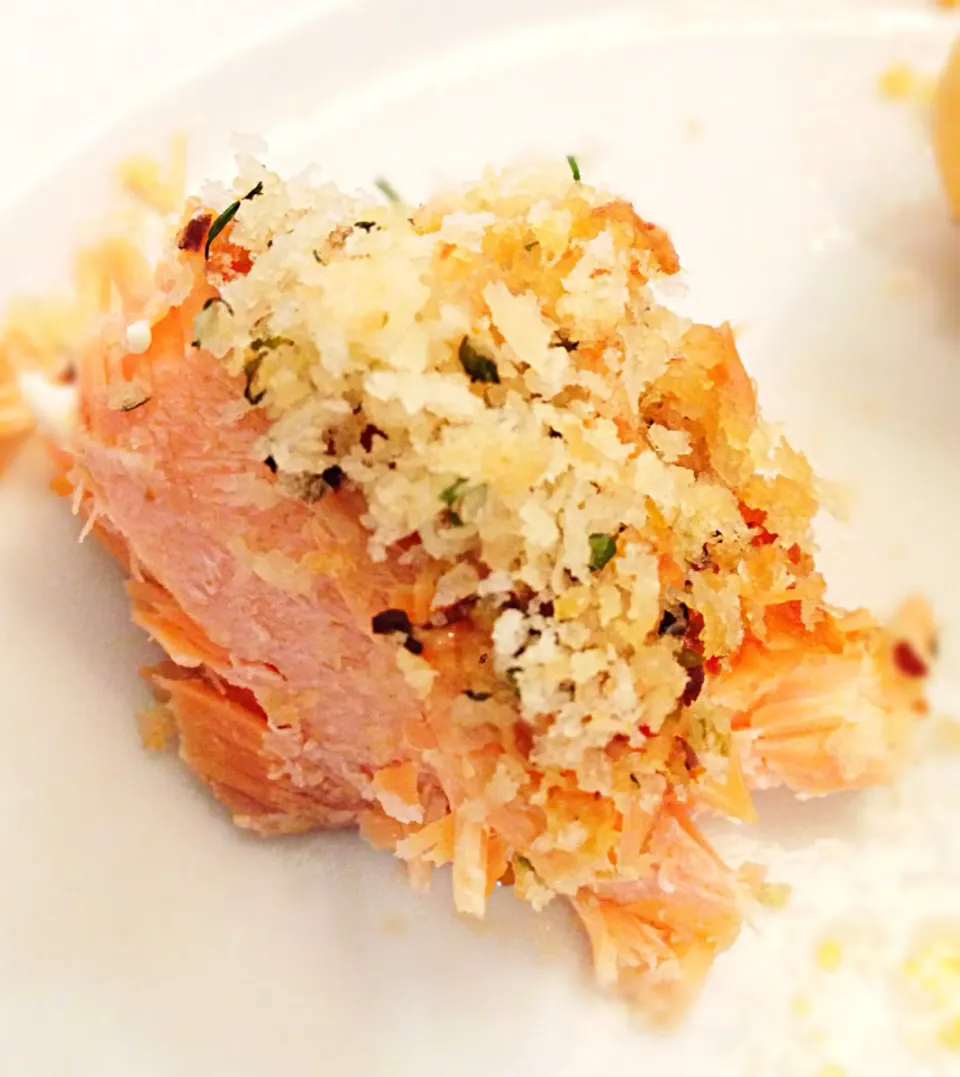 Snapdishの料理写真:Crusted salmon. English high tea@L'espresso, Goodwood Park Hotel.|coxiella24さん