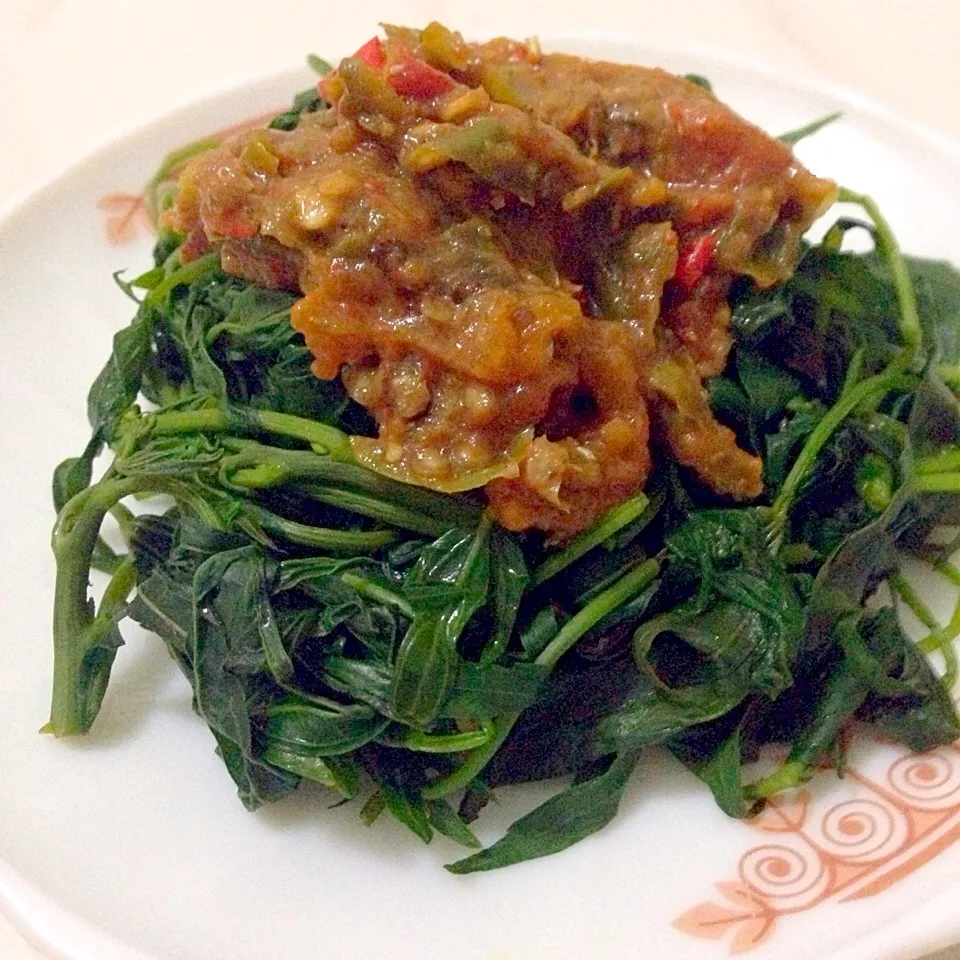 Lengguk sambel trasi|tyas kasmareeさん