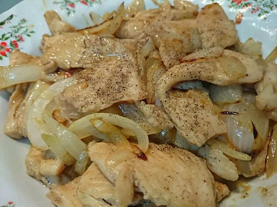 Fried chicken breast with sesame oil|Giggzee Ariyarさん