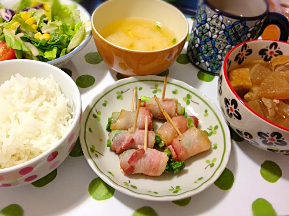 Snapdishの料理写真:アスパラベーコン 定食|チビミミさん