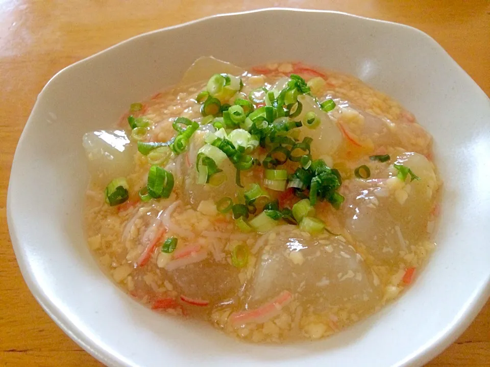 Tomoko Itoさんの料理 玉子豆腐とカニカマ使って簡単うまうまあんかけ冬瓜♥|みきおさん