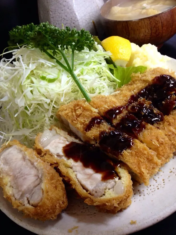 ✨厚切りロースカツ定食🐷✨|中さんさん