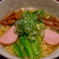 Snapdishの料理写真:マルちゃん正麺 塩 スパムラーメン|Hiroshi Naitoさん