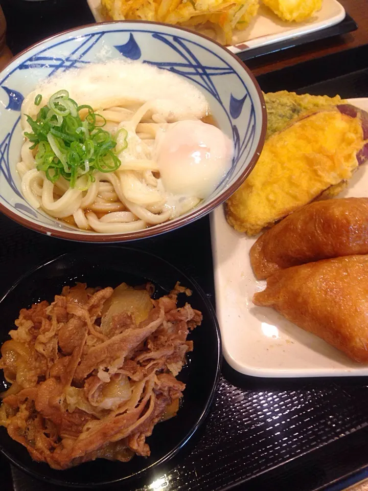 丸亀製麺の肉盛り|しんさん