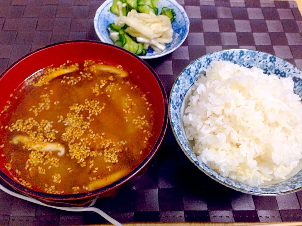 根菜類のあっさりキムチ汁・大根と胡瓜の浅漬け・ご飯|Tarou  Masayukiさん