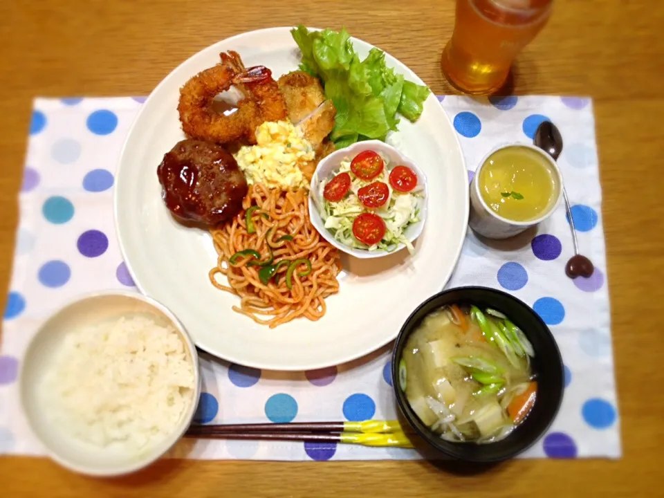 Snapdishの料理写真:ご飯•味噌汁•チキン南蛮•煮込みハンバーグ•エビフライ•コールスロー•フルーツゼリー|Hissanさん