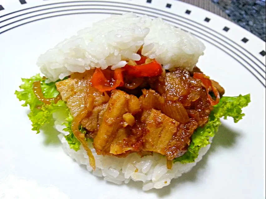 pork belly rice burger a la thai|cherie pieさん