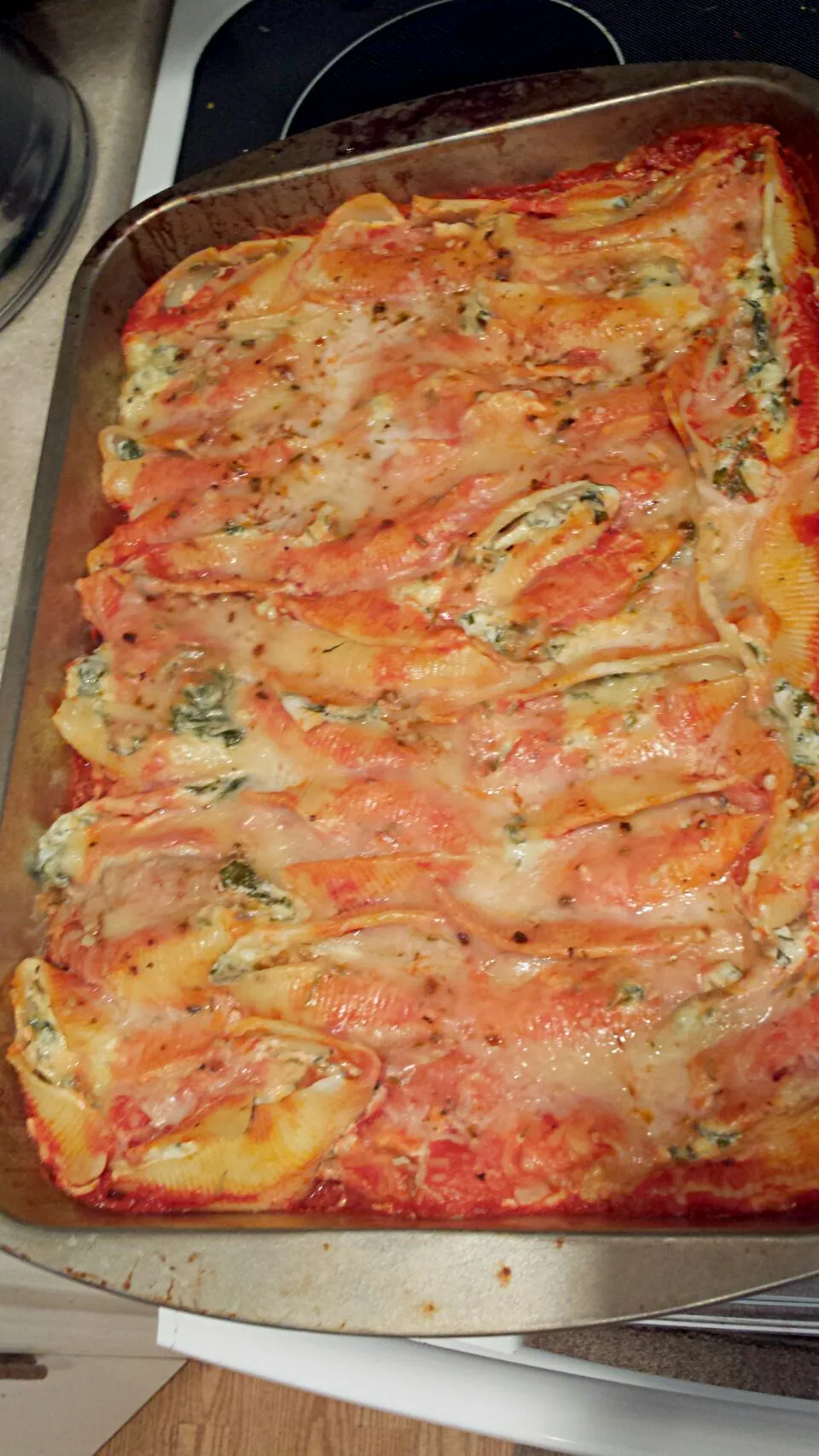 ricotta and spinach stuffed shells.|Whitney Germaineさん