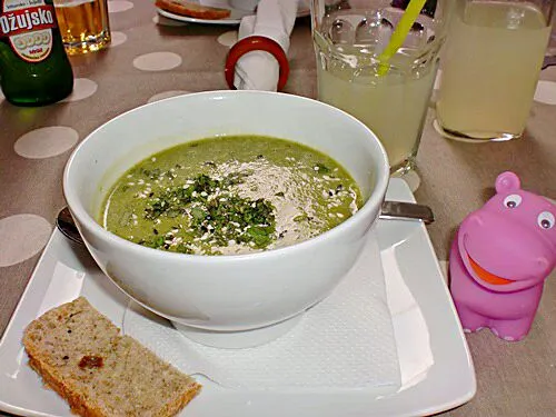 cucumber mint cold soup|Tya LaCroaziaさん